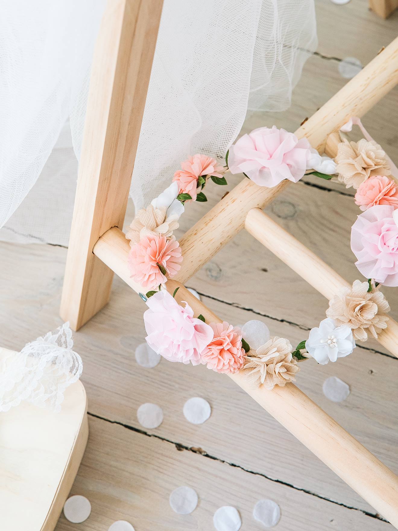 Blush pink flower clearance crown