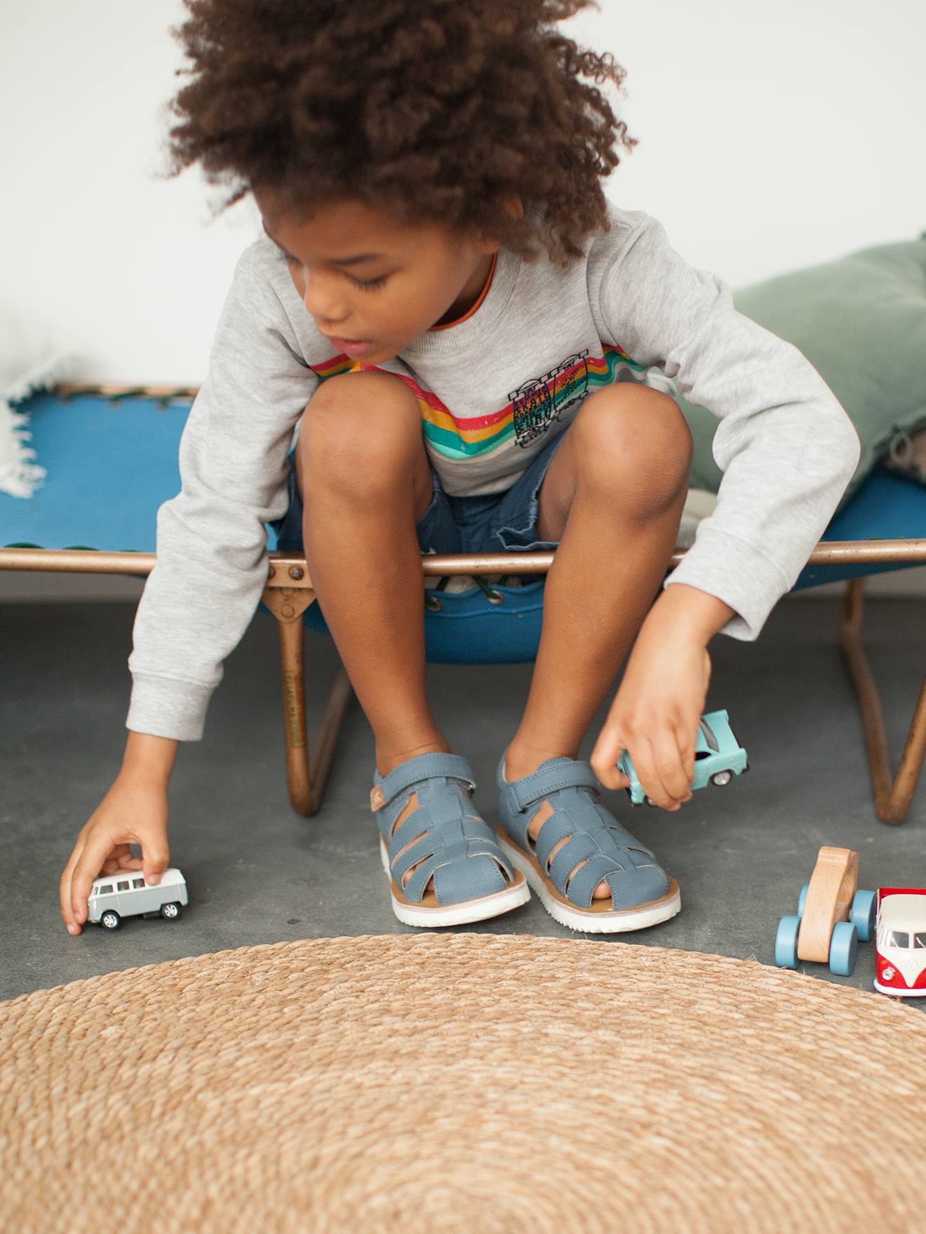 Boys on sale green sandals