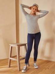 -Skinny Leg Maternity Jeans