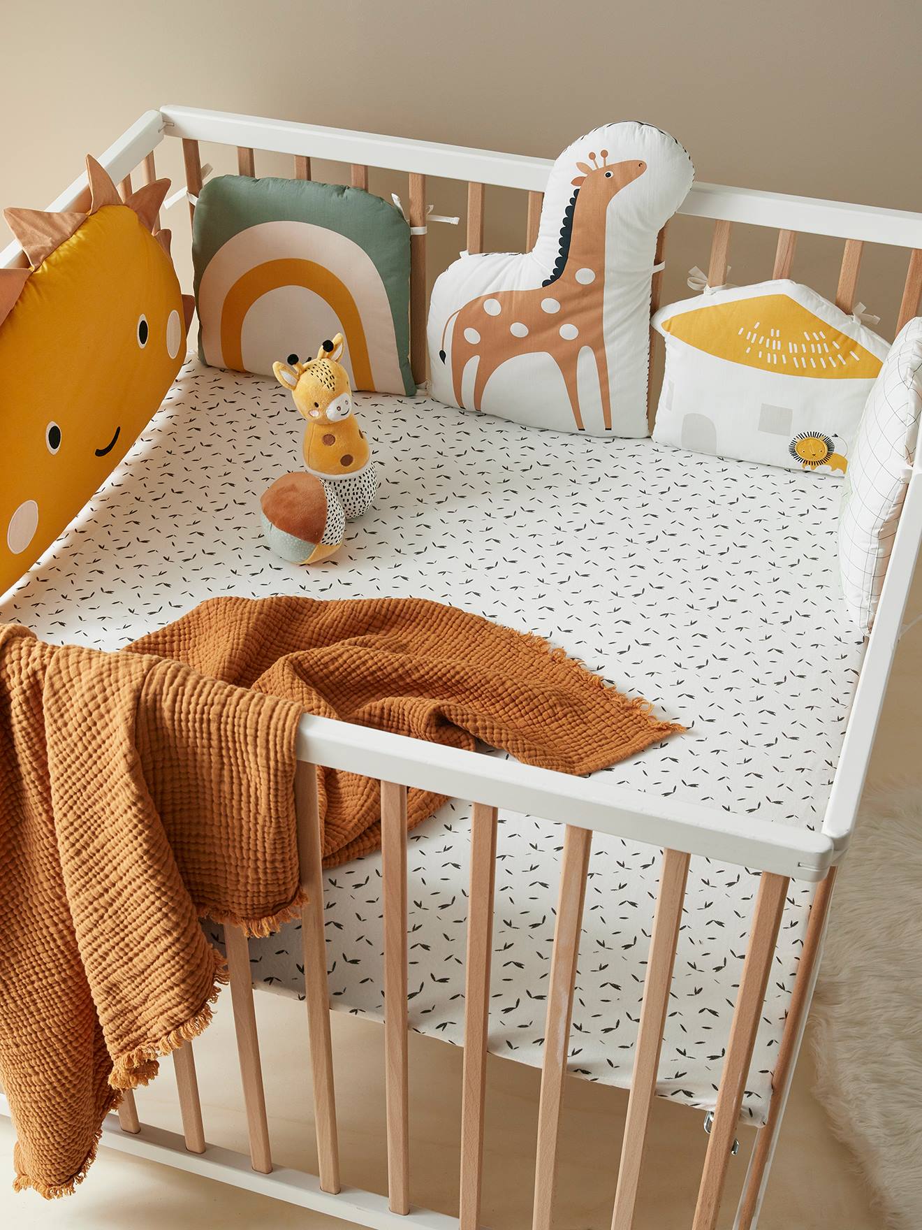 Baby shop cot bumper