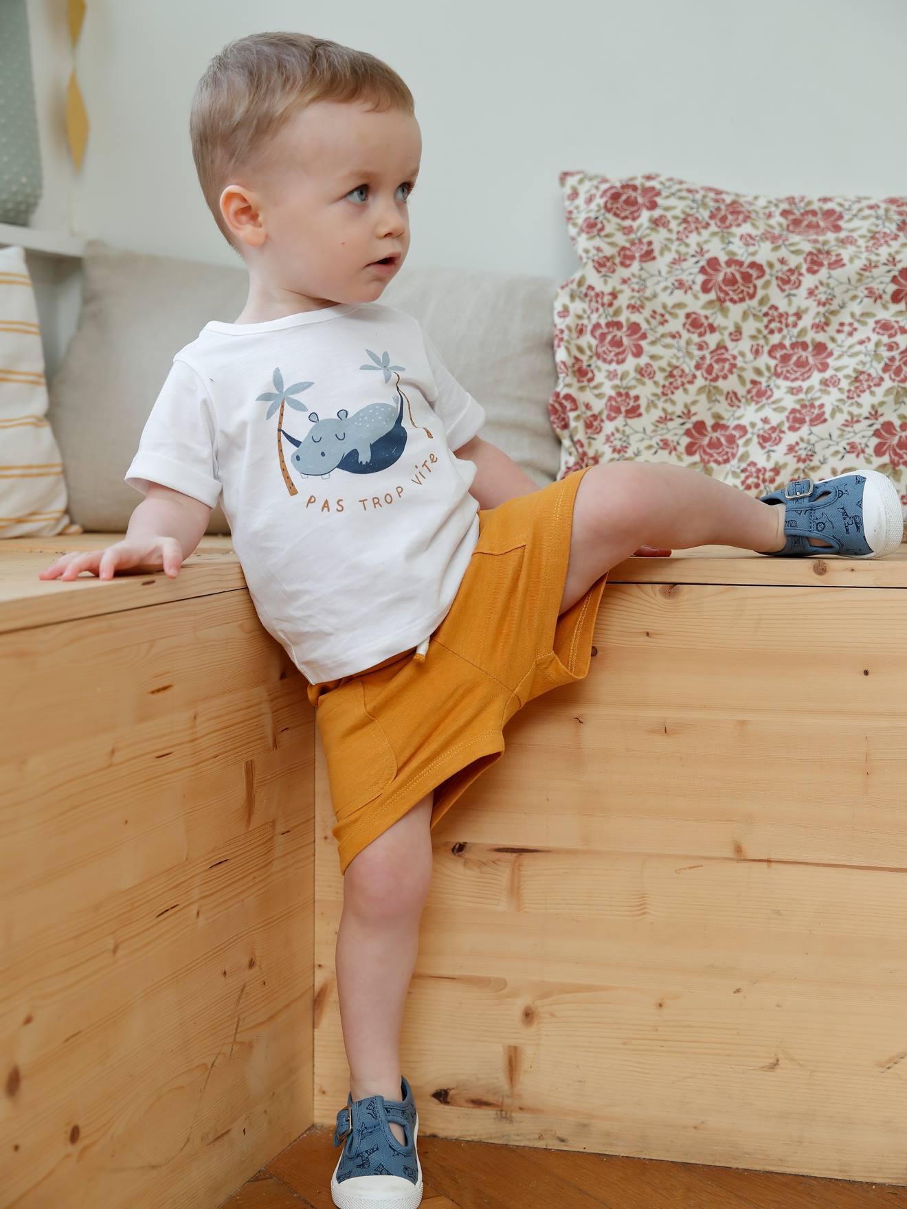 Baby boy hot sale white shorts