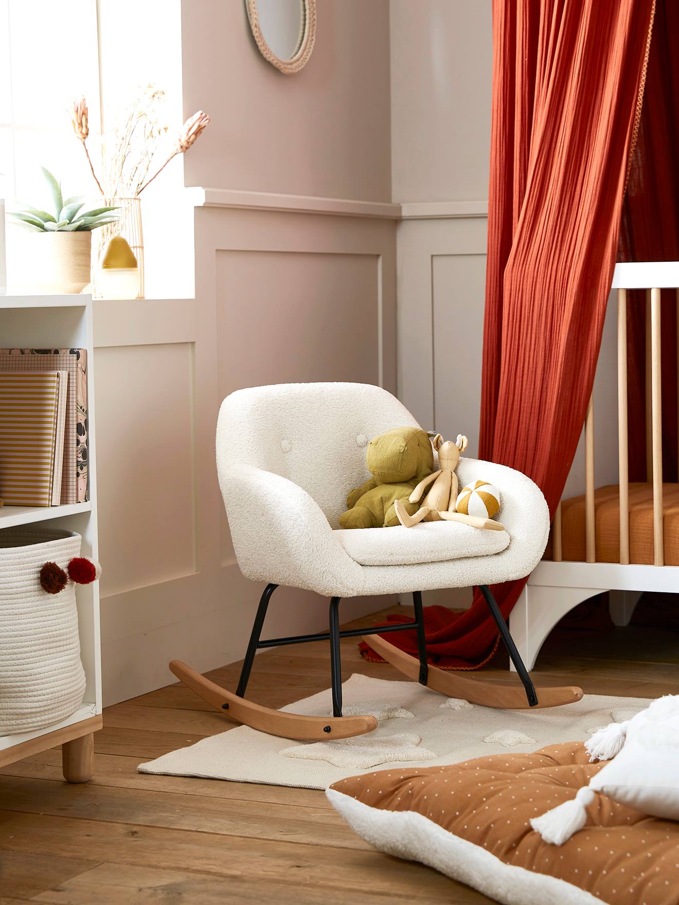 Kids bedroom hot sale chair