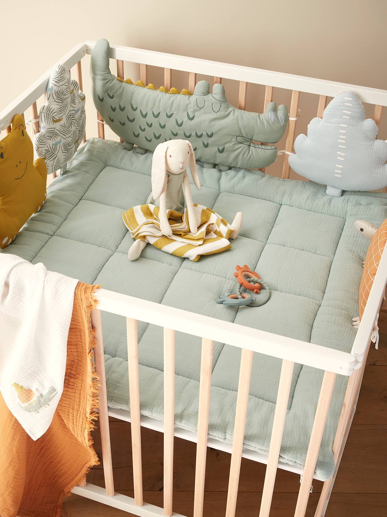 Baby store crib playpen