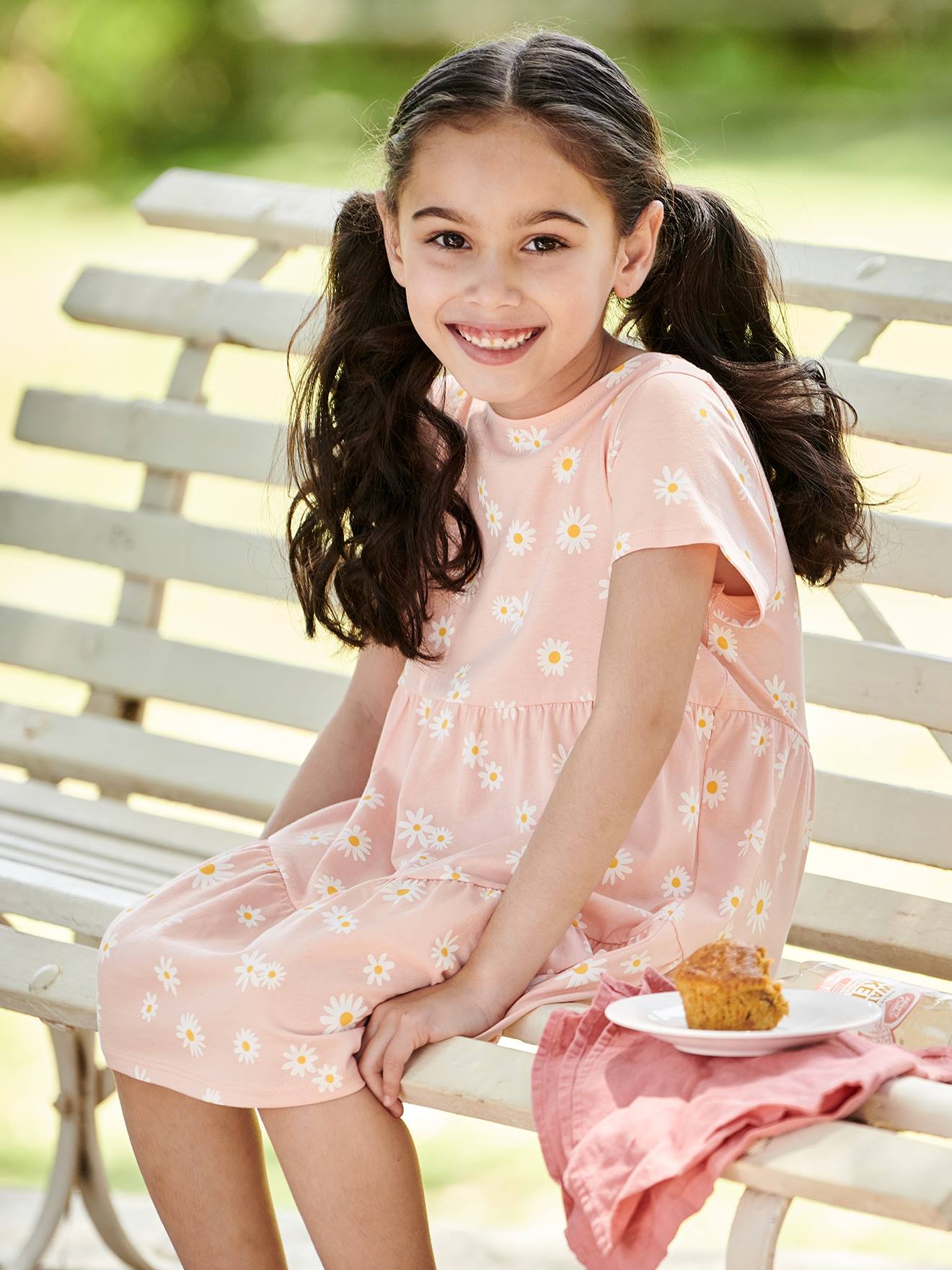 Little girl 2024 peach dress