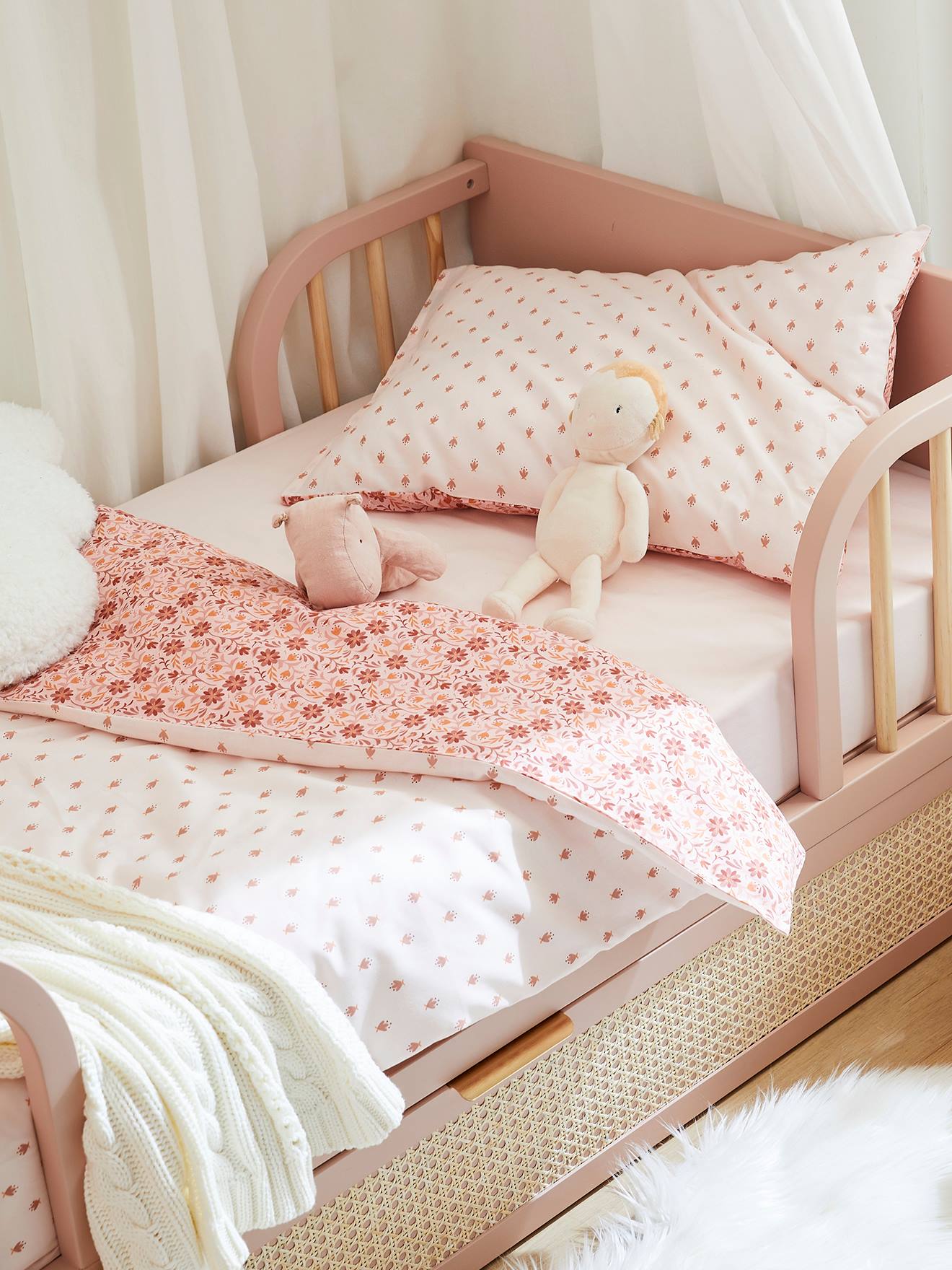 Plain cot bed bedding online