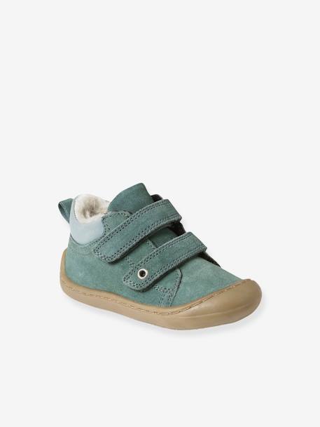 Pram Shoes in Soft Leather, Lined in Fur, for Babies, Designed for Crawling green 