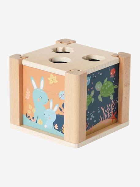 2-in-1 Activity Cube in FSC® Wood: Puzzles & Shapes to Sort & Fit green 