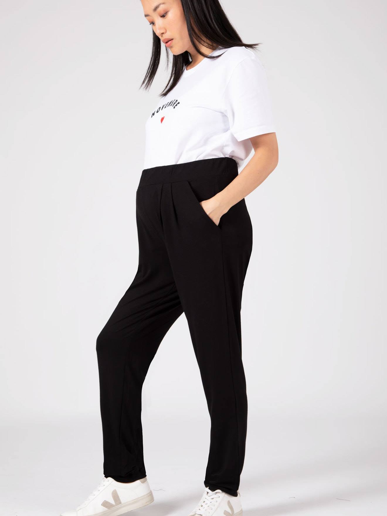 MAMALICIOUS Trousers - black - Zalando.de