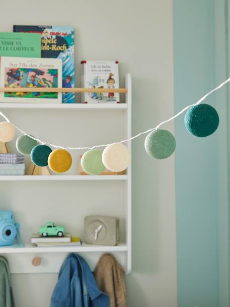 Light-Up Bauble Garland with Switch rose+sage green+tomato red 