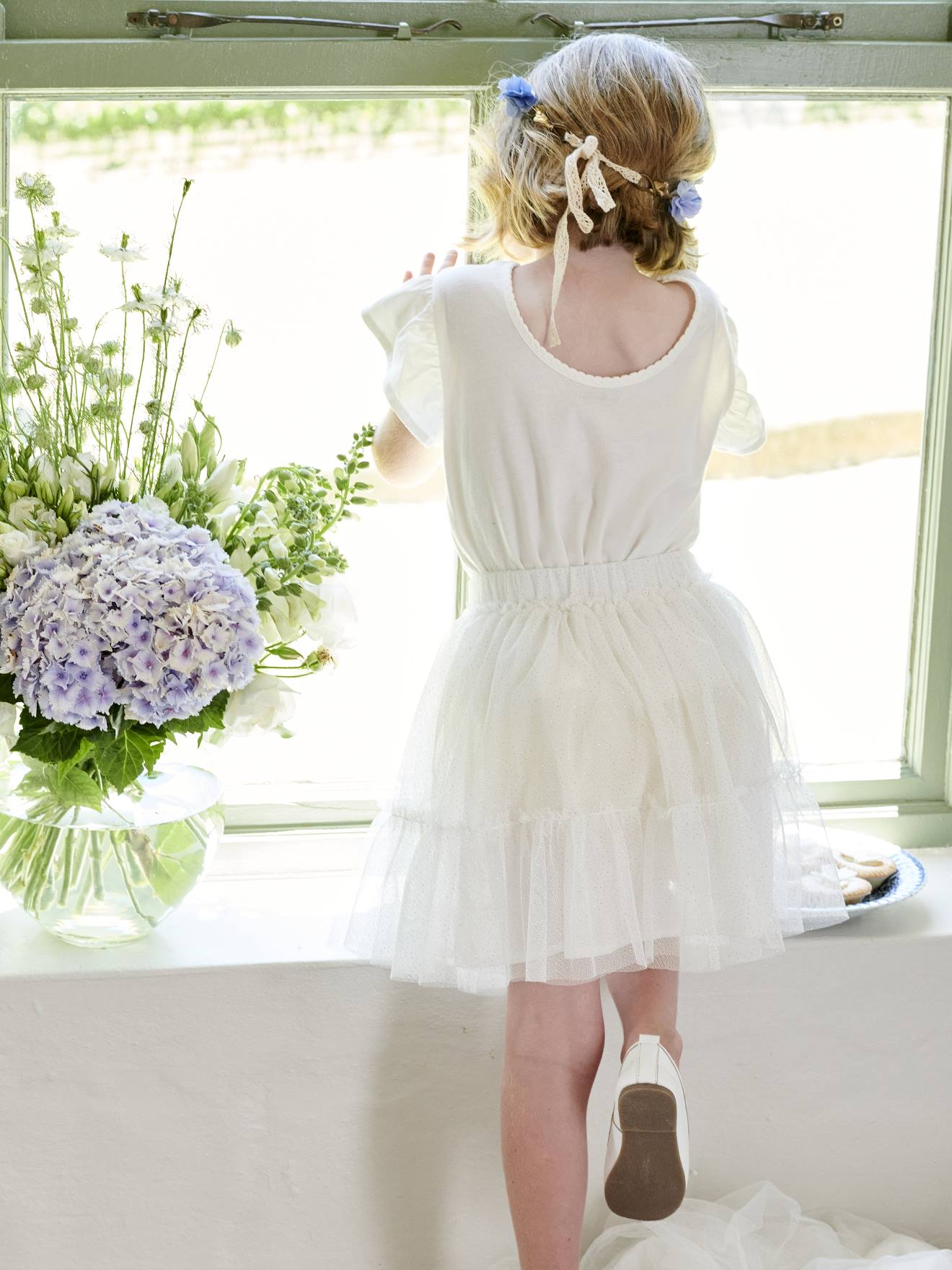 Little girl shop white tulle skirt