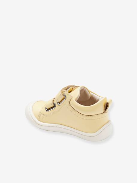 Pram Shoes in Soft Leather, Hook&Loop Strap, for Babies, Designed for Crawling bordeaux red+fuchsia+gold+navy blue+pale yellow+rose 