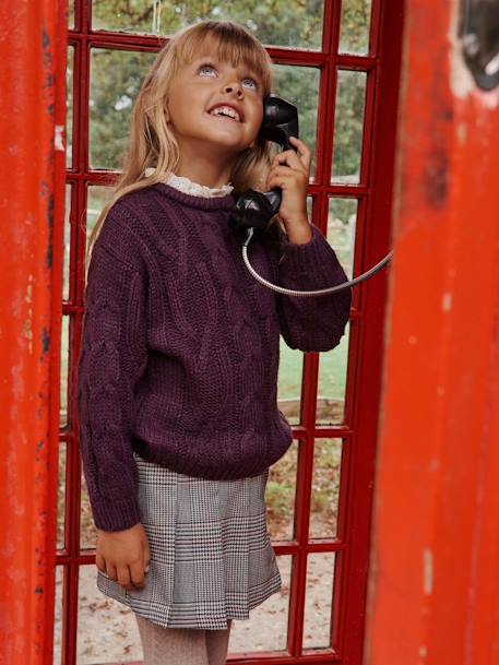 Cable Knit Jumper with Collar in Broderie Anglaise plum 